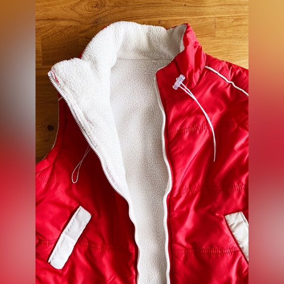 Vintage 6-7Y Red Nylon Vest with Drawstring - Picture 5 of 6